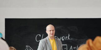 Jak wybrać odpowiednią szkołę językową dla dziecka