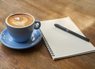 Jak często należy robić przerwy przy pracy z komputerem? Jak często należy robić przerwy przy pracy z komputerem?