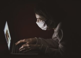 Jaka powinna być odległość oczu pracownika od ekranu monitora?