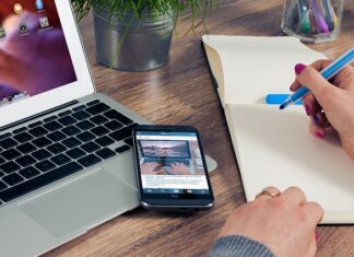 Co musi zapewnić pracodawca osobie pracującej przy komputerze? Co musi zapewnić pracodawca osobie pracującej przy komputerze?